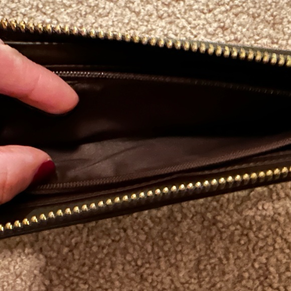 Vintage Coach Zip Up Monogram Wallet - Picture 4 of 4